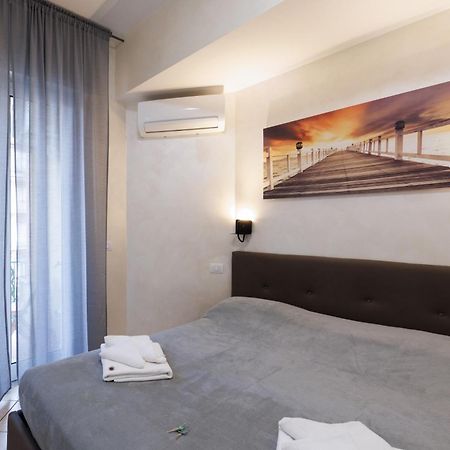 Roma Marine House Hotel Lido di Ostia Ngoại thất bức ảnh